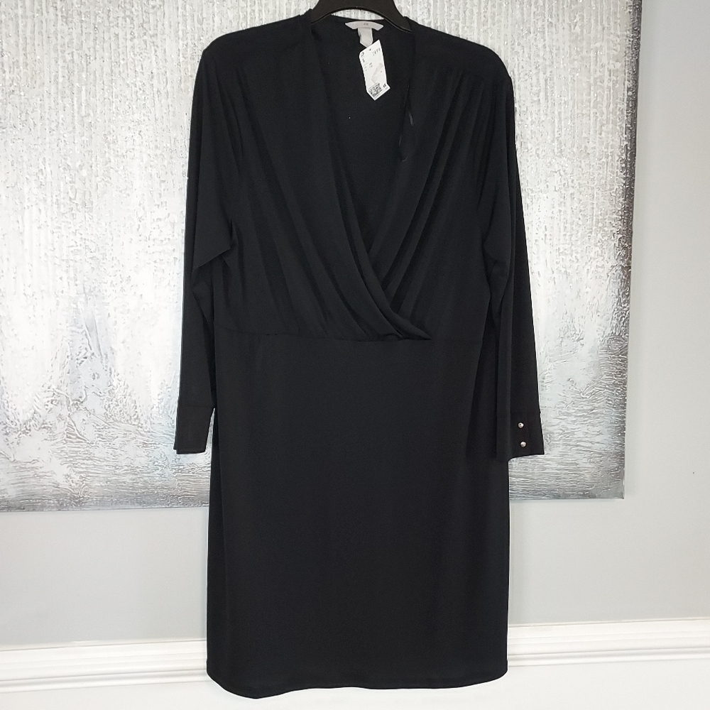 H&M surplice v-neckline dress